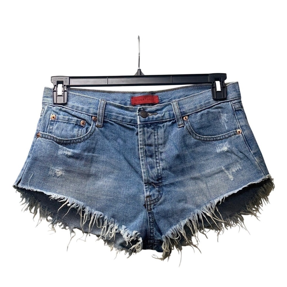 Signature 8 Jean Cutoff Shorts Mid Rise Distressed Frayed Y2K‎